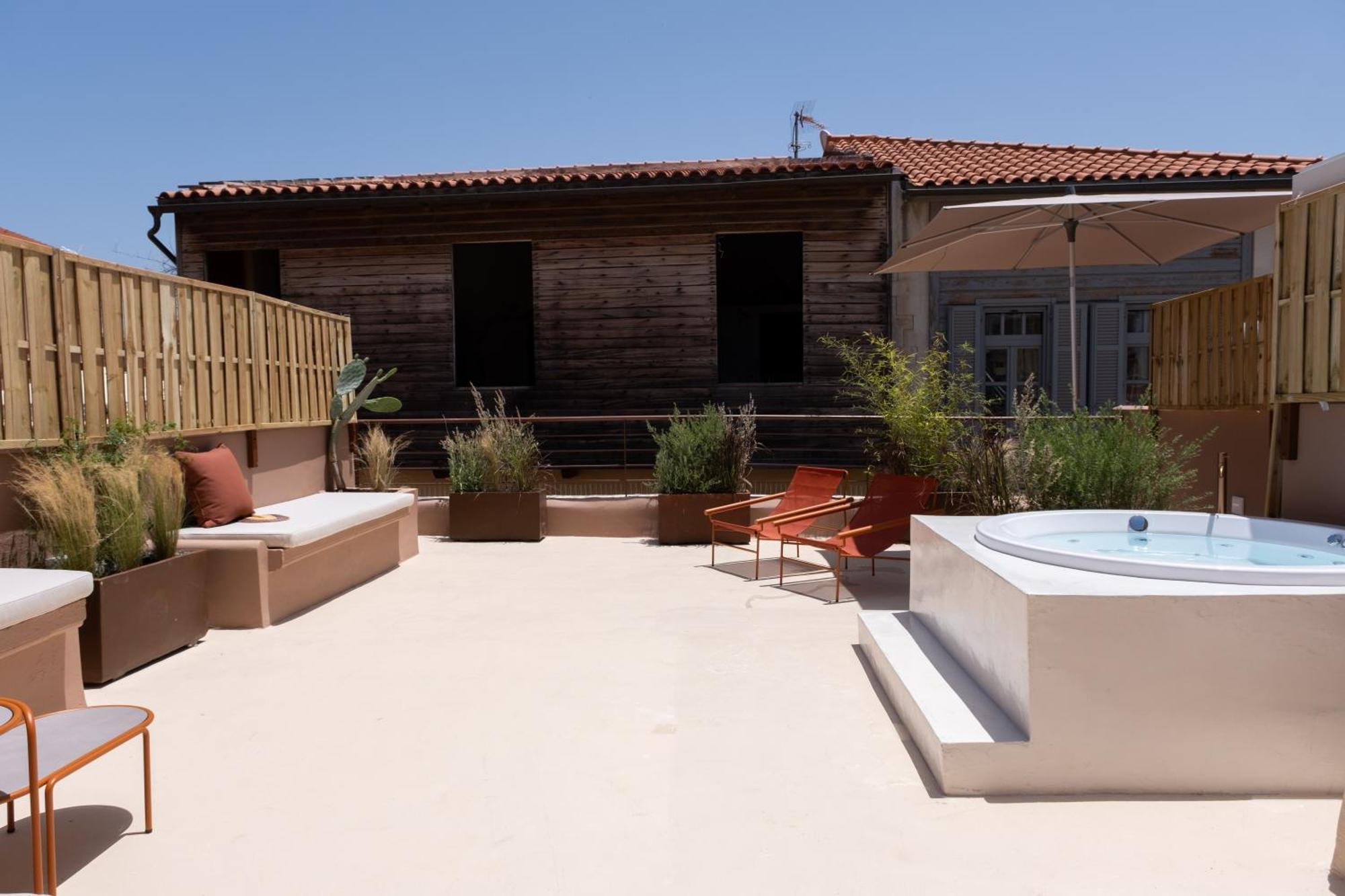 Qualia Slowlife Suites Hanya Dış mekan fotoğraf