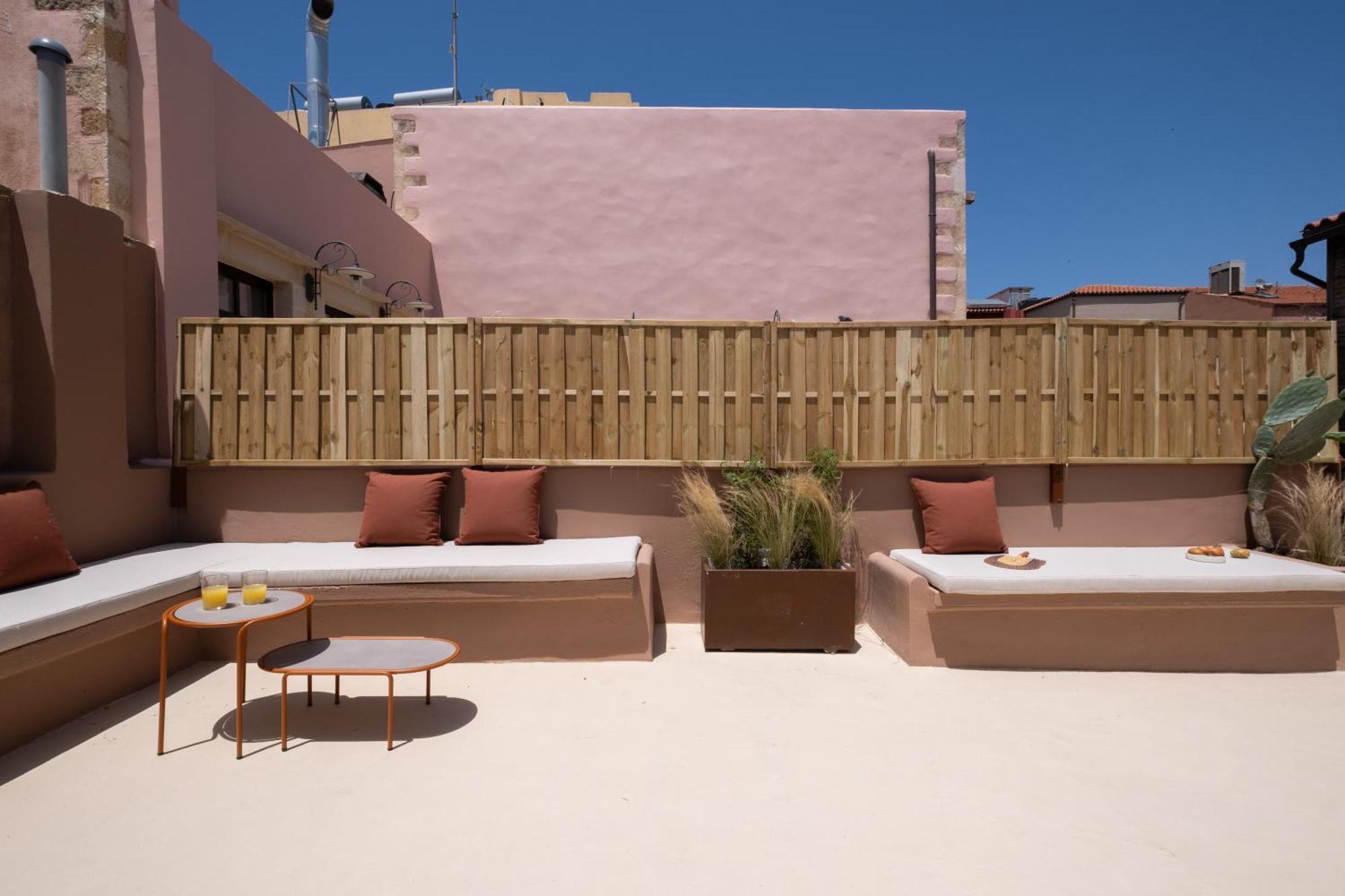 Qualia Slowlife Suites Hanya Dış mekan fotoğraf