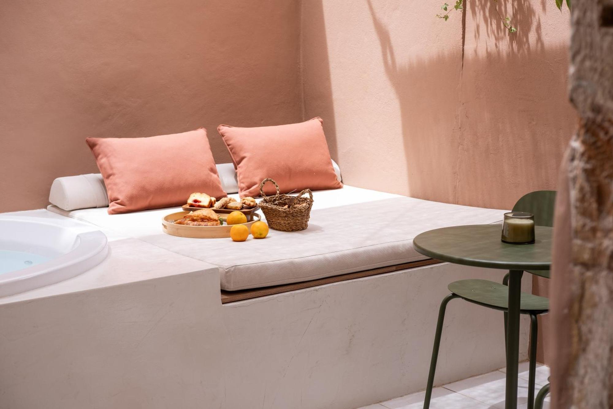 Qualia Slowlife Suites Hanya Dış mekan fotoğraf