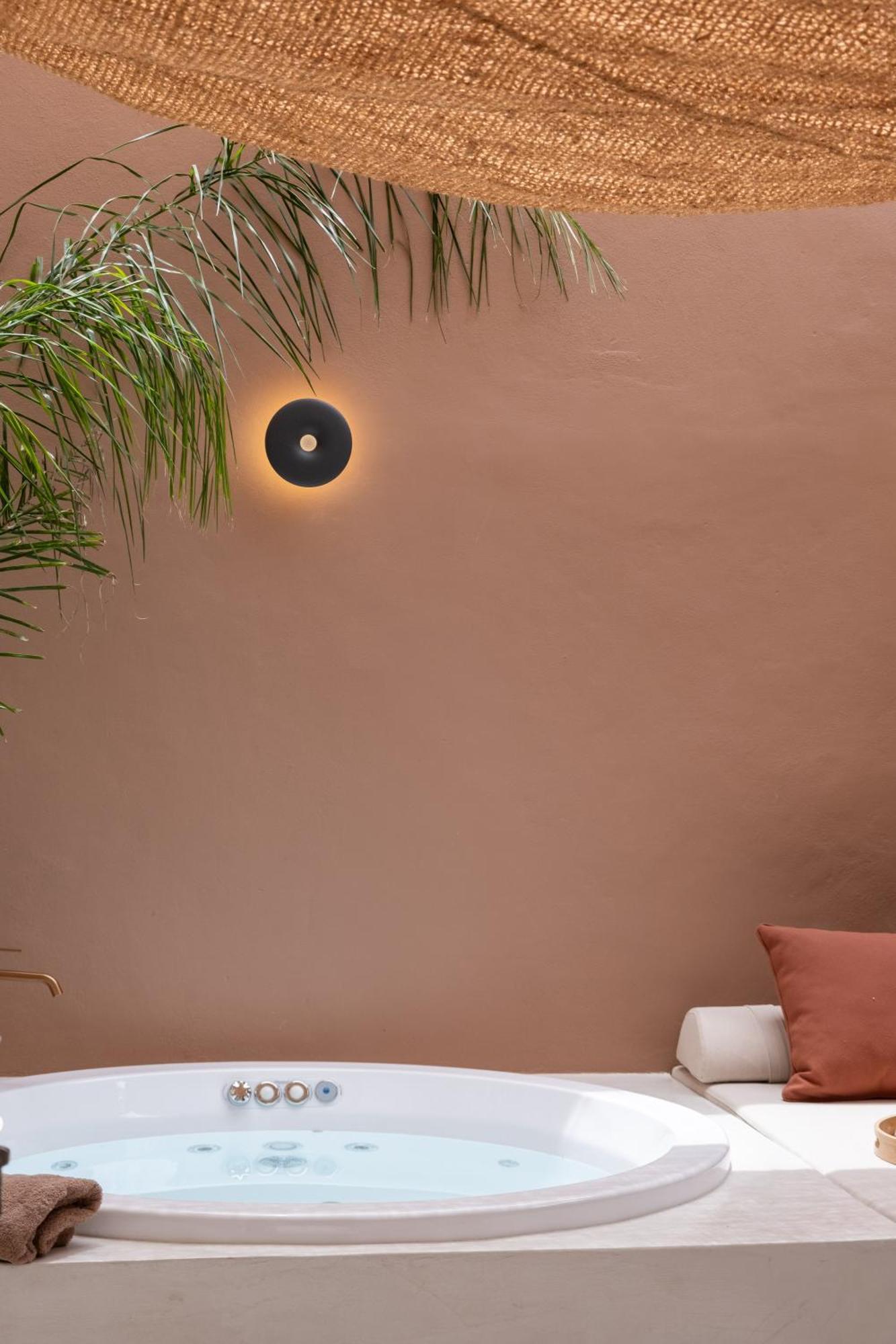 Qualia Slowlife Suites Hanya Dış mekan fotoğraf